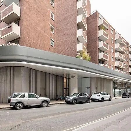Homestay Double In The Heart Of London