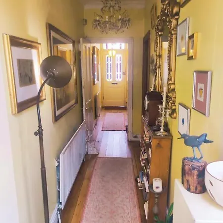 Homestay Cosy Double Near Wimbledon *
