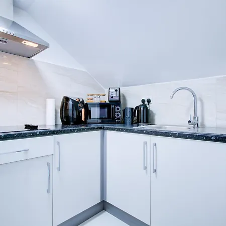 Trendy London Apartment *