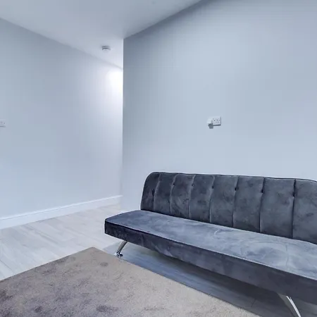 Trendy London Apartment *
