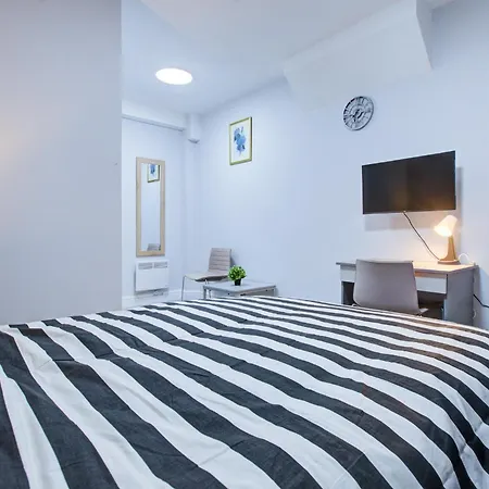 Apartment Trendy London