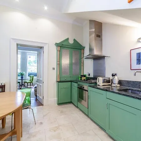 Elegant 2-bedroom Flat In South Kensington, Apartment *