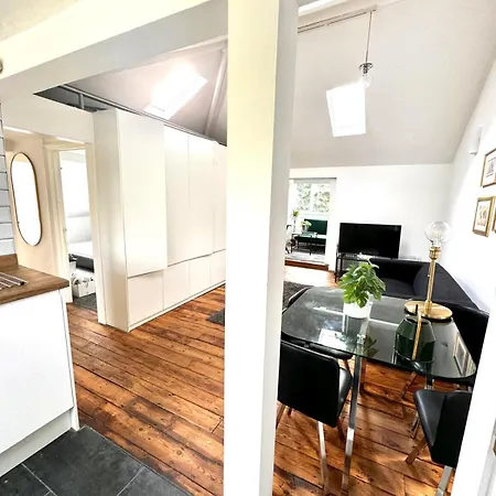Stylish Floor Flat In The Heart Of Camden! *