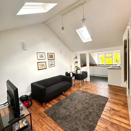 Stylish Floor Flat In The Heart Of Camden! Apartment *
