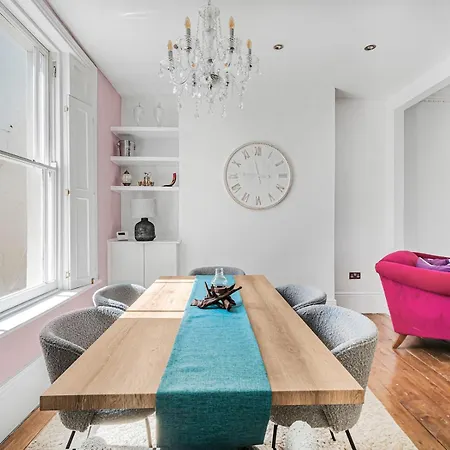 Stylish Maisonette Pass The Keys *