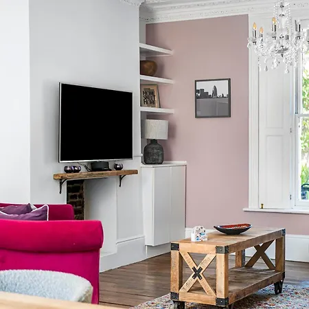 Stylish Maisonette Pass The Keys
