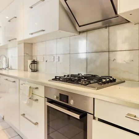 The Chelsea Retreat - Outstanding 5bdr House With Garden Apartment