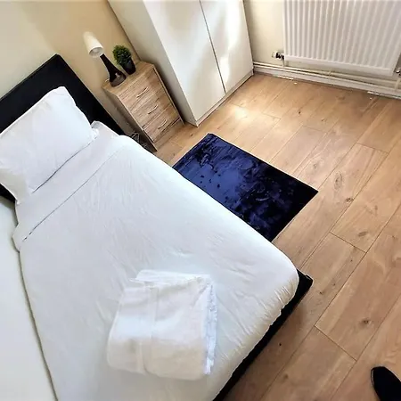 Zone 2, Spacious 3 Bedroom House