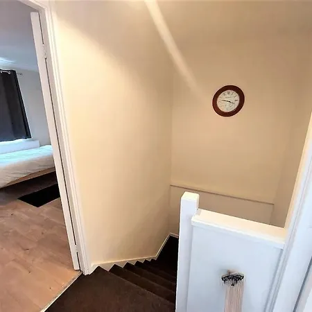 Zone 2, Spacious 3 Bedroom House