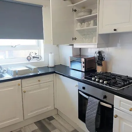 Zone 2, Spacious 3 Bedroom House