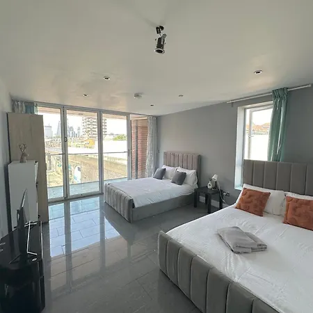 Homestay Luxury Private In London