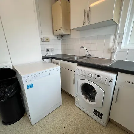 Cosy 2 Bedroom Flat With Balcony Abbey Wood