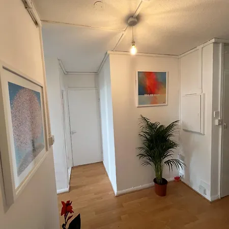 Cosy 2 Bedroom Flat With Balcony Abbey Wood