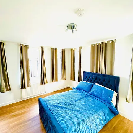 Homestay Mika London