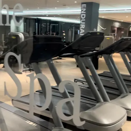 Homestay Female Only Spare With Gym & Access Edgware