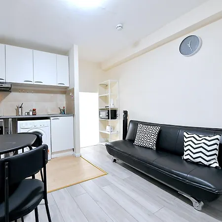 In Tottenham Apartament *