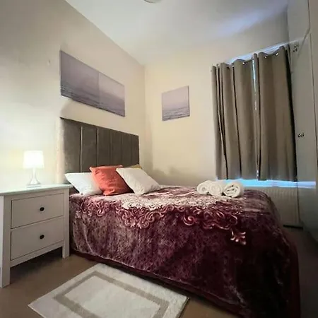 Oasis Stunning 1 Bed In Battersea *