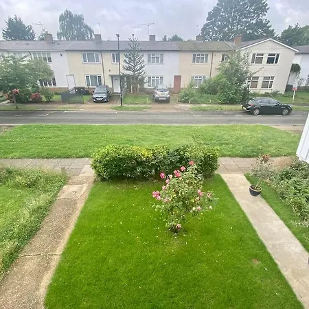 Holiday home Entire Fully Renovated House In Chiswick W4 London