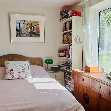 Holiday home Entire Fully Renovated House In Chiswick W4