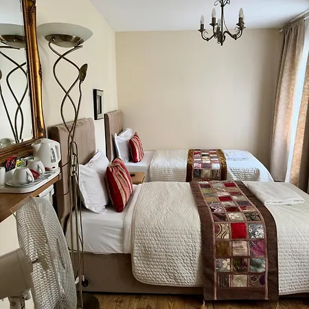 Abc Hyde Park Hotel 3*