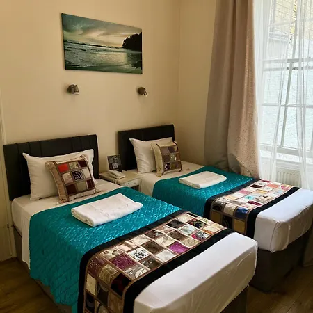 Abc Hyde Park Hotel 3*