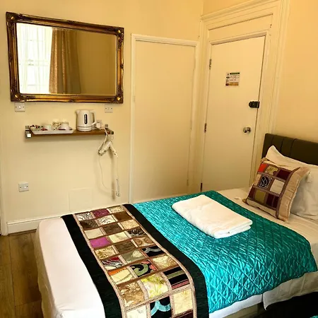 Hotel Abc Hyde Park 3*