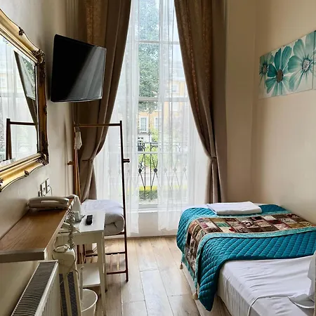 Hotel Abc Hyde Park 3*