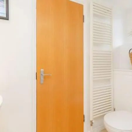 Holland Park 2 Bed Flat By Basetogo *