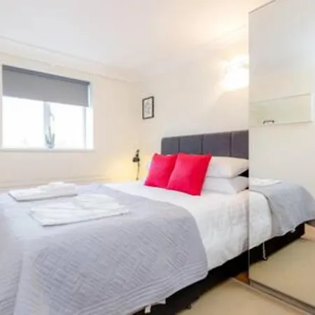 Apartamento Holland Park 2 Bed Flat By Basetogo *