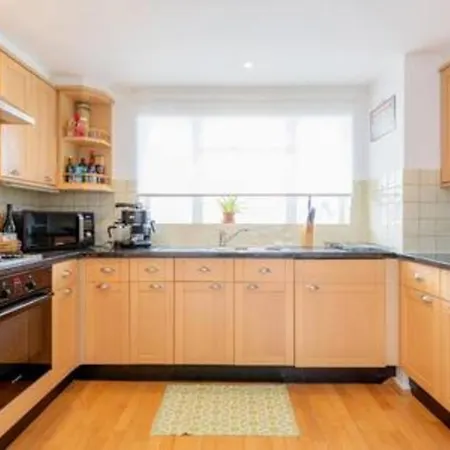 Holland Park 2 Bed Flat By Basetogo * Londres