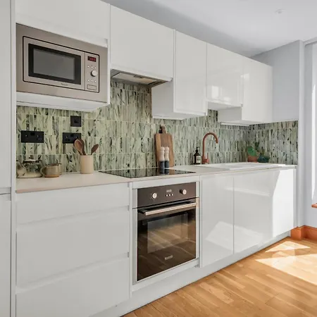 Mysquare Two Bedroom In Limehouse *