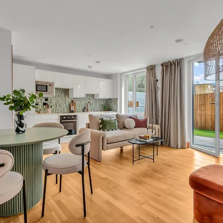 Apartament Mysquare Two Bedroom In Limehouse *