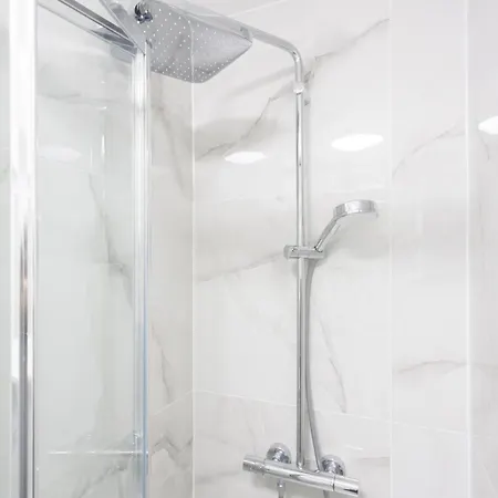 Maison d'hôtes Studio9 - Next To Emirates Stadium - Budget With Shared Bathroom