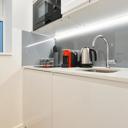 Apartment Regents Serviced By Stayprime *
