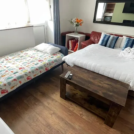Appartement 2 Bedrooms 2 Stations *
