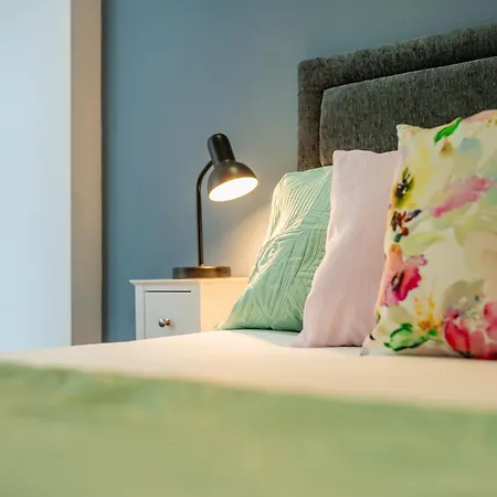 Welcome - The Piazza Apartment London