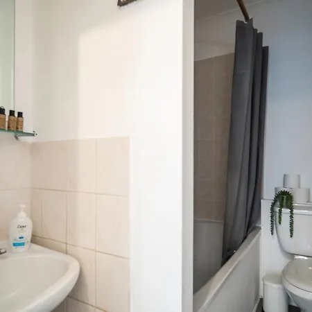 Gorgeous 2bed In Fulham, *