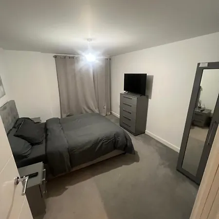 Apartment 2 Bed Luxury London