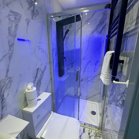 Praed Street Paddington Apartment London