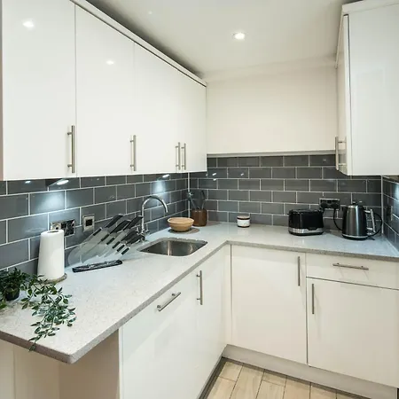 Gloucester Rd-southkensington-hydepark-harrods-g13