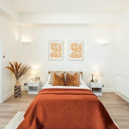 Gloucester Rd-southkensington-hydepark-harrods-g13 Apartment London