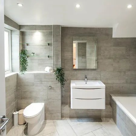 Gloucester Rd-southkensington-hydepark-harrods-g13 Apartment London