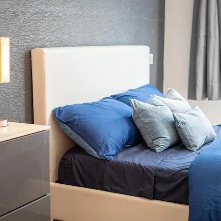 The Canning Comfort * London
