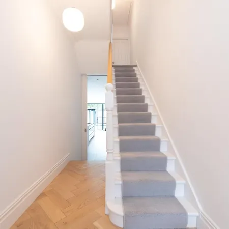Holiday home Skandi Chic Hideaway Near River And Transport Pass The Keys Twickenham