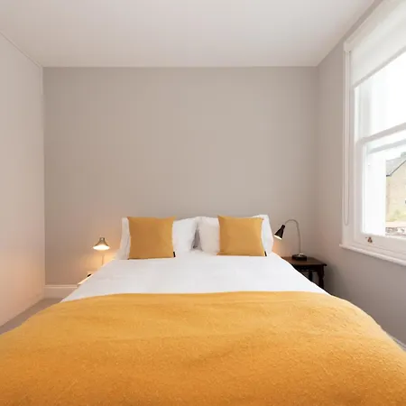 Holiday home Skandi Chic Hideaway Near River And Transport Pass The Keys Twickenham