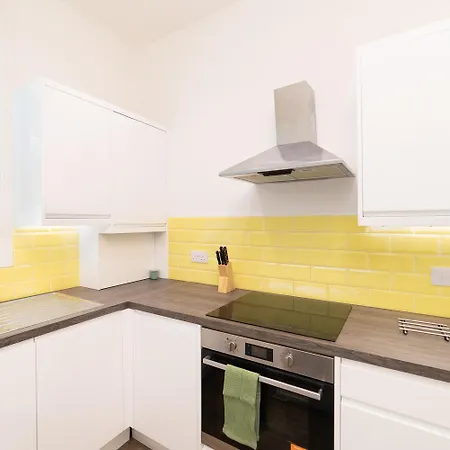 Cozy In The Heart Of Fulham, * London