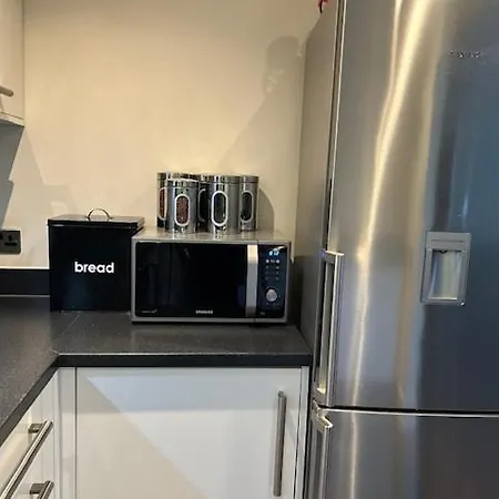 Spacious Hendon