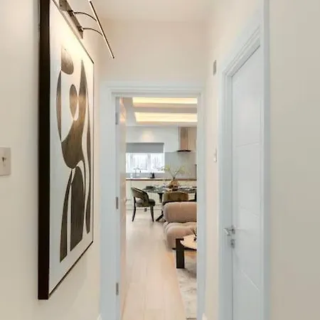 Newly Refurbished Cosy 2 Bed In Wembley * London