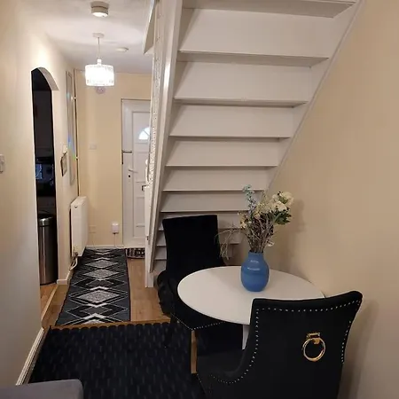 Cozy Retreat * London