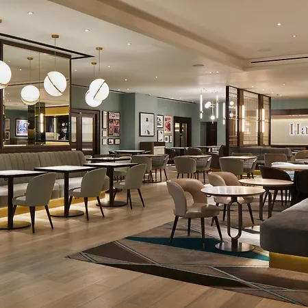 Strand Palace Hotel